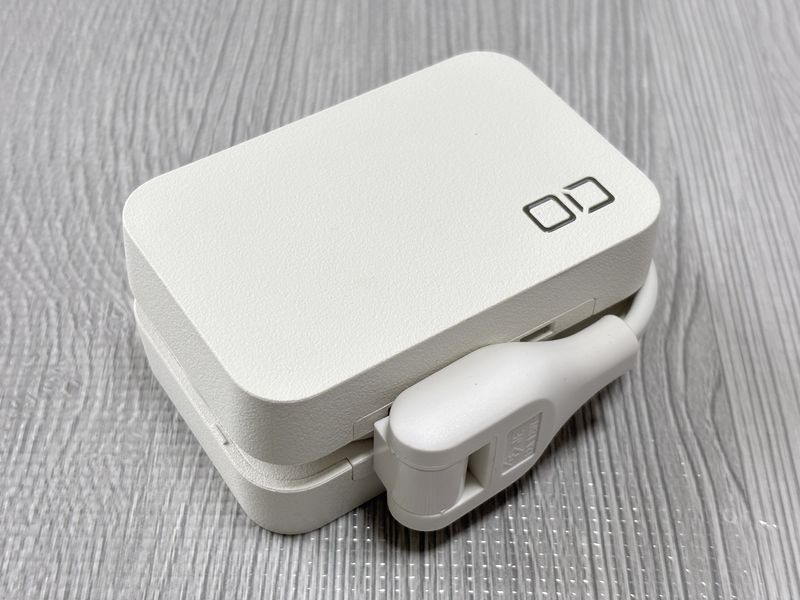 CIO Polaris CUBE Built in CABLEのケーブル収納状態。リールに巻き付けて持ち運びできる