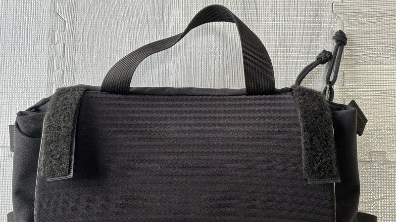 USA製ヒップモンキー(2023年モデル)背面のマジックテープ