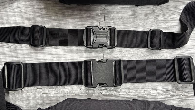 USA製ヒップモンキー(2023年モデル)とヒップモンキー2のストラップ幅比較