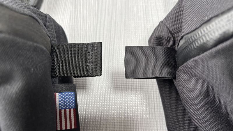 USA製ヒップモンキー(2023年モデル)とヒップモンキー2のジッパータブ比較