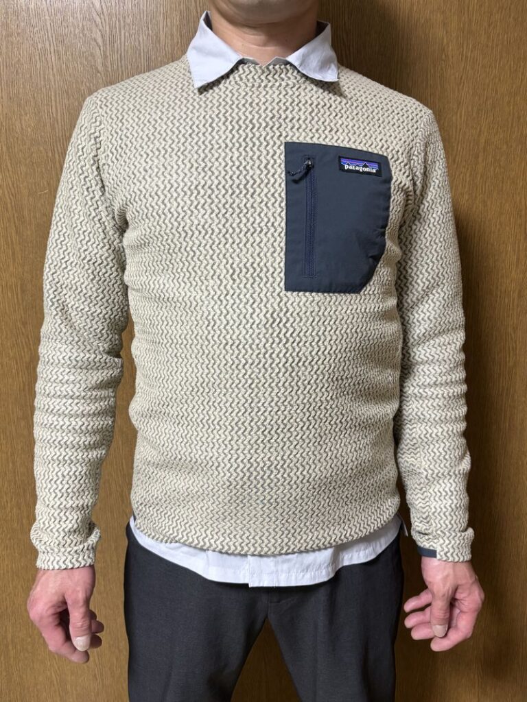 山と道 UL ShirtをパタゴニアR1 エア・クルーの下に着た冬の着用イメージ