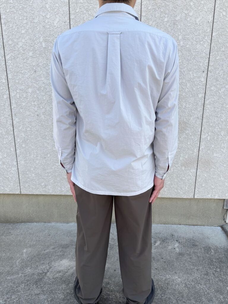 山と道 UL Shirt Sサイズ 着用イメージ 背面（身長161cm）