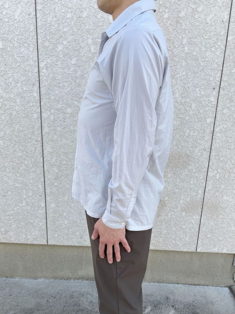 山と道 UL Shirt Sサイズ 着用イメージ 側面（身長161cm）