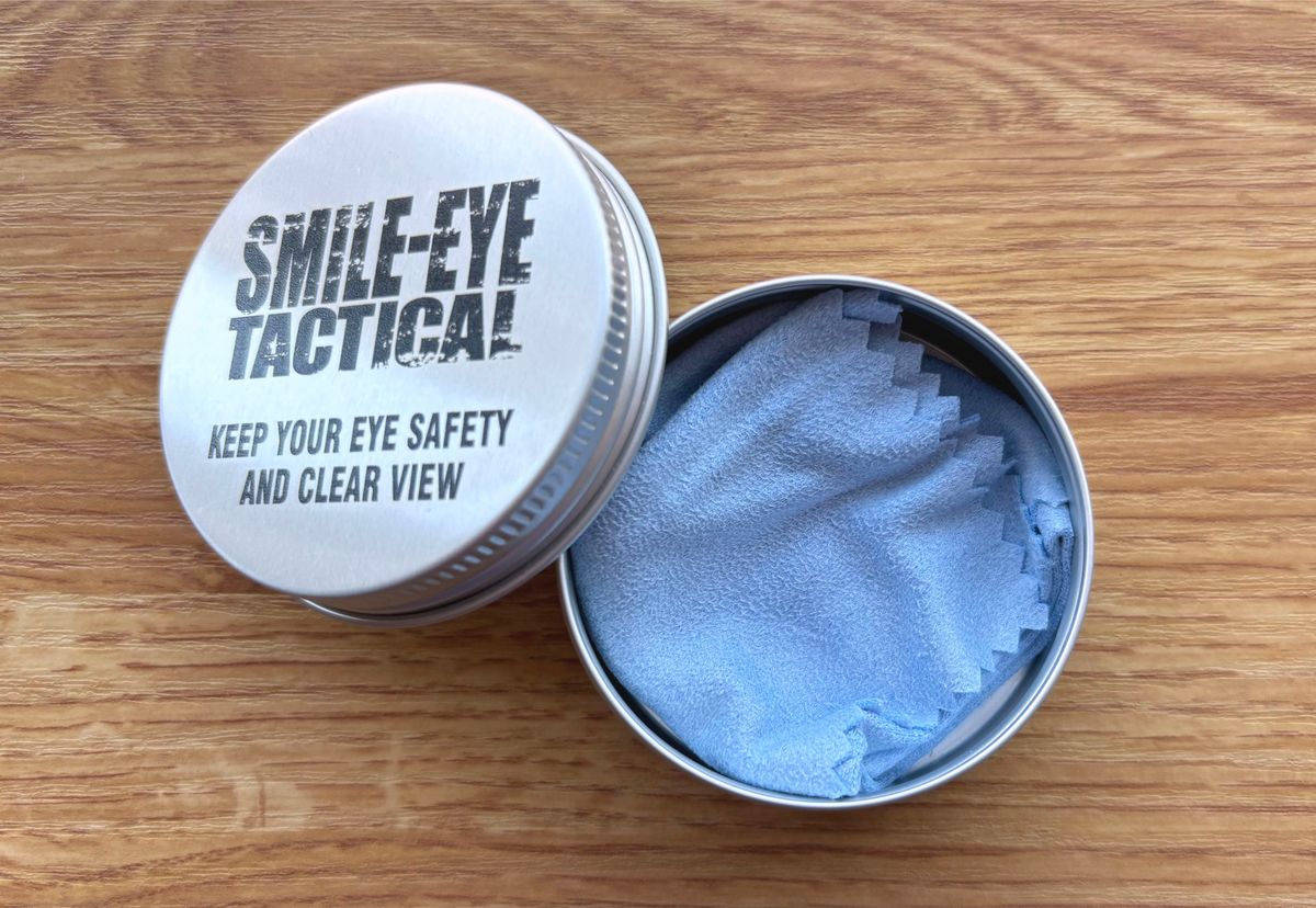 SMILE EYE TACTICAL 心が曇らないアレ アイキャッチ